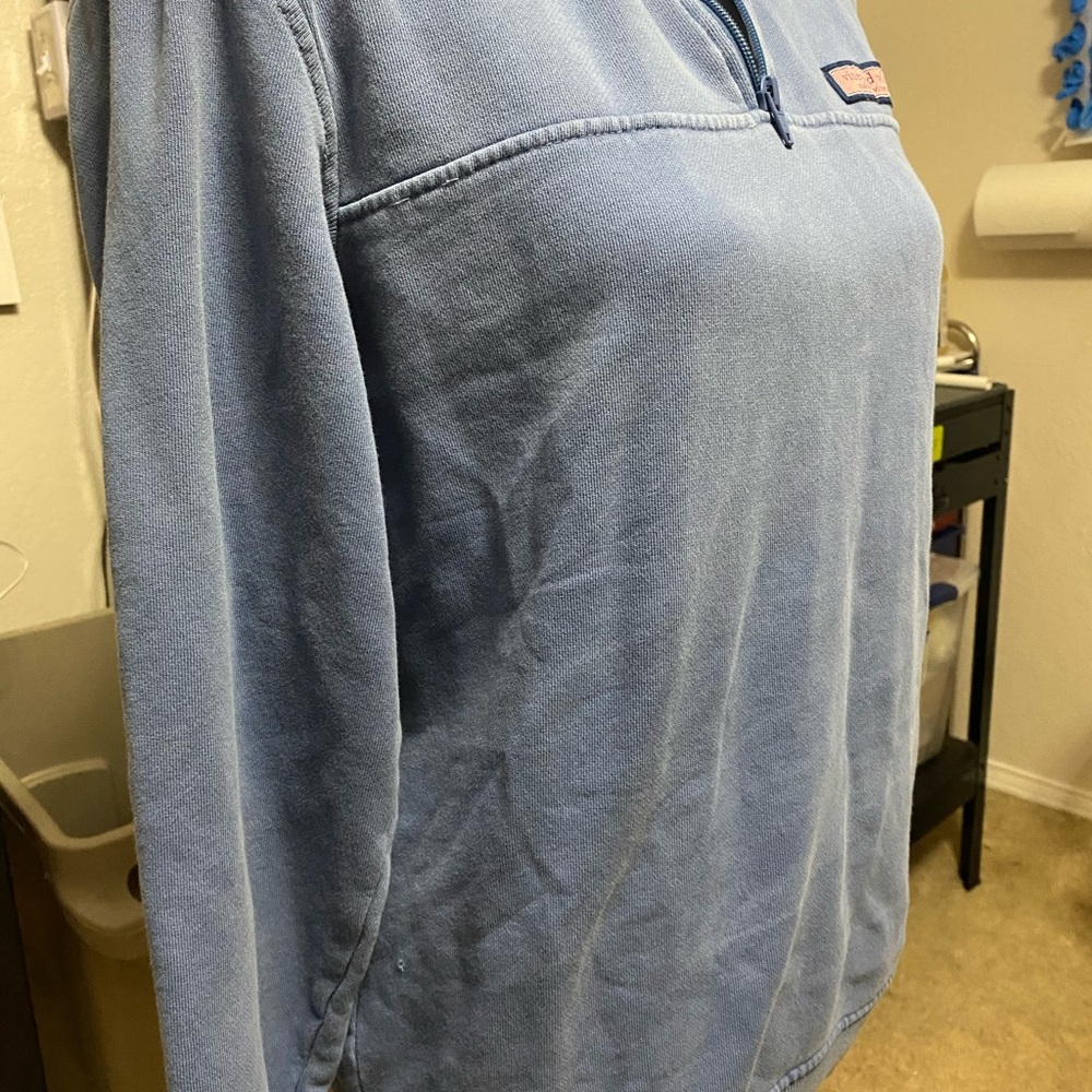Blue Vineyard vines 1/4 zip up